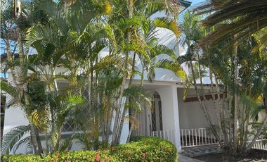 SE VENDE CASA EN GIRARDOR  ALCATRACES 2