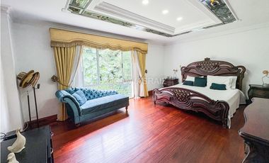 Venta de Casa Sector El Tesoro El Poblado