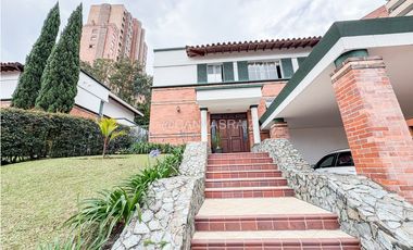 Venta de Casa Sector El Tesoro El Poblado