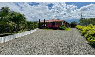 Finca en venta en parcelación campestre - Santa Elena El Cerrito Valle