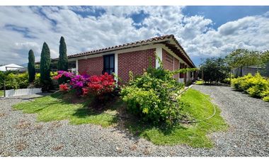 Finca en venta en parcelación campestre - Santa Elena El Cerrito Valle