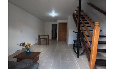 ESPECTACULAR CASA EN UNIDAD ABIERTA EN MARINILLA