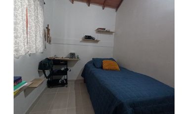 ESPECTACULAR CASA EN UNIDAD ABIERTA EN MARINILLA