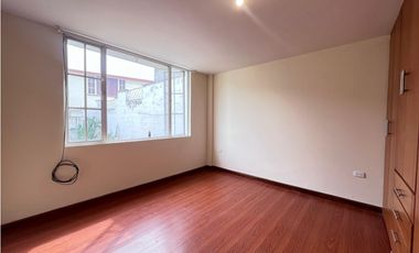 Mitad del Mundo, Casa en Venta, 118m2, 3 Habitaciones