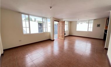 Mitad del Mundo, Casa en Venta, 118m2, 3 Habitaciones