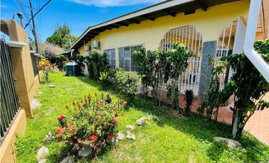 ALQUILER DE CASA EN DAVID COMPLETAMENTE CERCADA DOLEGUITA