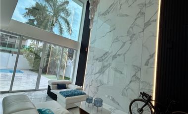 COSTA SUR / COSTA ESMERALDA / 500M REMODELADA / PISCINA PANELES SOLAR