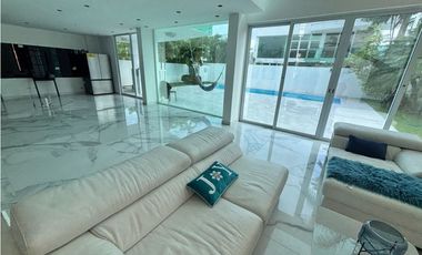 COSTA SUR / COSTA ESMERALDA / 500M REMODELADA / PISCINA PANELES SOLAR