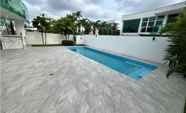 COSTA SUR / COSTA ESMERALDA / 500M REMODELADA / PISCINA PANELES SOLAR