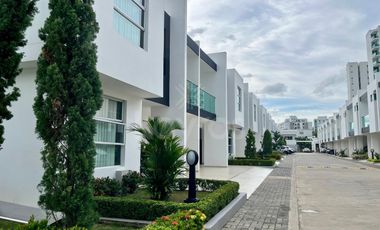 Casa en conjunto cerrado en la castellana Montería, con acabados modernos y diseño de interiores