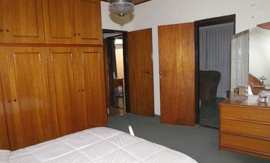 Departamento Tipo Casa en venta en Remedios de Escalada Este