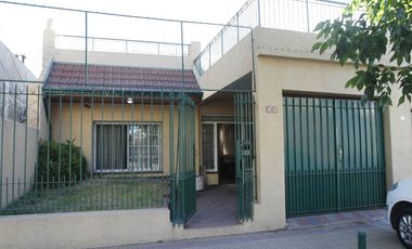 Departamento Tipo Casa en venta en Remedios de Escalada Este