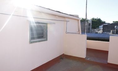 Departamento Tipo Casa en venta en Remedios de Escalada Este