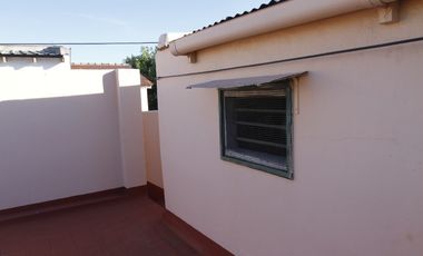 Departamento Tipo Casa en venta en Remedios de Escalada Este