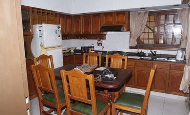Departamento Tipo Casa en venta en Remedios de Escalada Este