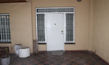 Departamento Tipo Casa en venta en Remedios de Escalada Este
