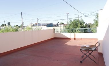 Departamento Tipo Casa en venta en Remedios de Escalada Este