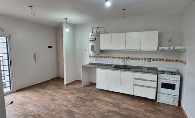 Departamento en alquiler en Valentin Alsina