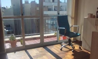 PISO COMPLETO MAS DEPARTAMENTO INDEPENDIENTE EN TERRAZA