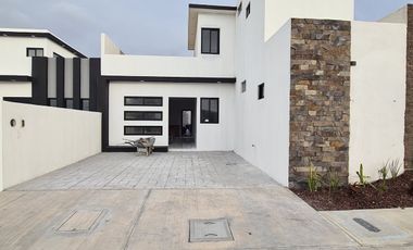 Casa en VENTA en PUNTA LOMAS