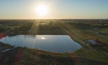 Casa a la venta en Barrio cerrado Los Juncos lote Q7