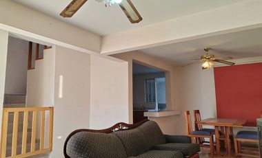 RENTA CASA AMUEBLADA BUCARELLI CERCA UTEQ PIE CUES