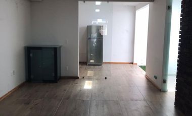 CASA DE 1 PISO EN RENTA EN CACALOMACÁN