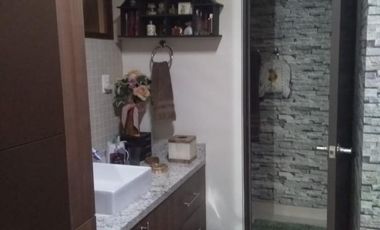 Venta de casa en Condominio Meteoro, 2da Cerrada de Altozano No. 551 Condominio Meteoro -Fraccionamiento Altozano el Nuevo Querétaro