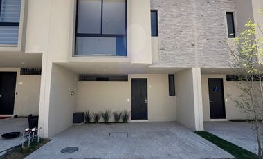casa nueva en zoi capital norte