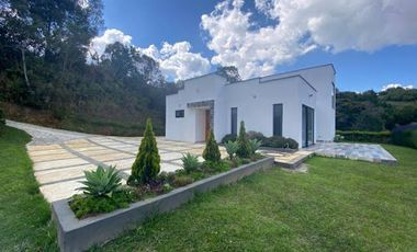 ARRIENDO de CASAS en GUARNE