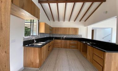 ARRIENDO de CASAS en GUARNE