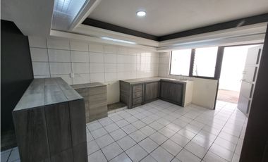 CASA HOLANDA, FRACC. LOS LAURELES ( la luneta ) ZAMORA MICHOACAN