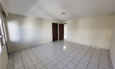 CASA HOLANDA, FRACC. LOS LAURELES ( la luneta ) ZAMORA MICHOACAN