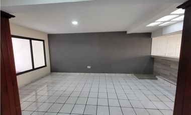 CASA HOLANDA, FRACC. LOS LAURELES ( la luneta ) ZAMORA MICHOACAN