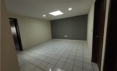 CASA HOLANDA, FRACC. LOS LAURELES ( la luneta ) ZAMORA MICHOACAN