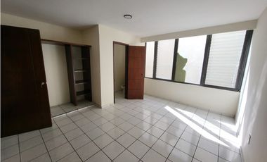 CASA HOLANDA, FRACC. LOS LAURELES ( la luneta ) ZAMORA MICHOACAN