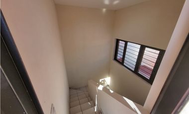 CASA HOLANDA, FRACC. LOS LAURELES ( la luneta ) ZAMORA MICHOACAN