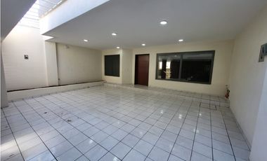 CASA HOLANDA, FRACC. LOS LAURELES ( la luneta ) ZAMORA MICHOACAN