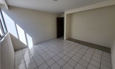 CASA HOLANDA, FRACC. LOS LAURELES ( la luneta ) ZAMORA MICHOACAN