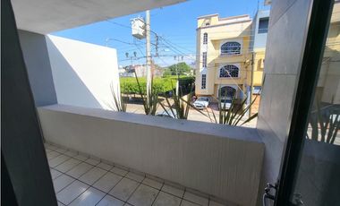 CASA HOLANDA, FRACC. LOS LAURELES ( la luneta ) ZAMORA MICHOACAN