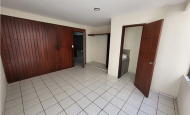 CASA HOLANDA, FRACC. LOS LAURELES ( la luneta ) ZAMORA MICHOACAN