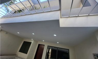 CASA HOLANDA, FRACC. LOS LAURELES ( la luneta ) ZAMORA MICHOACAN