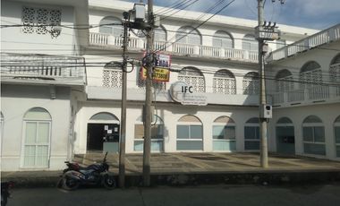 SE ARRIENDA CASA COMERCIAL