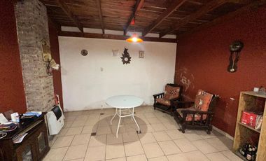 Chalet en Excelente Ubicación!!!! Echeverría 875, Monte Grande.-