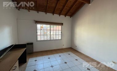 CASA 3 AMB. 291m2, JARDIN, ENTRADA DE COCHE   - VILLA BALLESTER