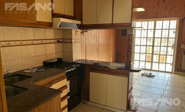 CASA 3 AMB. 291m2, JARDIN, ENTRADA DE COCHE   - VILLA BALLESTER