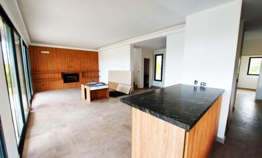 Casa en venta - 4 Dormitorios 3 Baños - 784Mts2 - Escobar