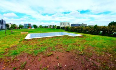 Casa en venta - 4 Dormitorios 3 Baños - 784Mts2 - Escobar