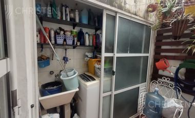 Departamento al frente en planta baja con 2 dormitorios y patio tendedero ciudad de Santa Fe