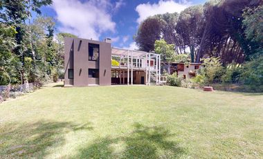 Cod 845 Alquiler y venta USD 590.000.- Excelente!